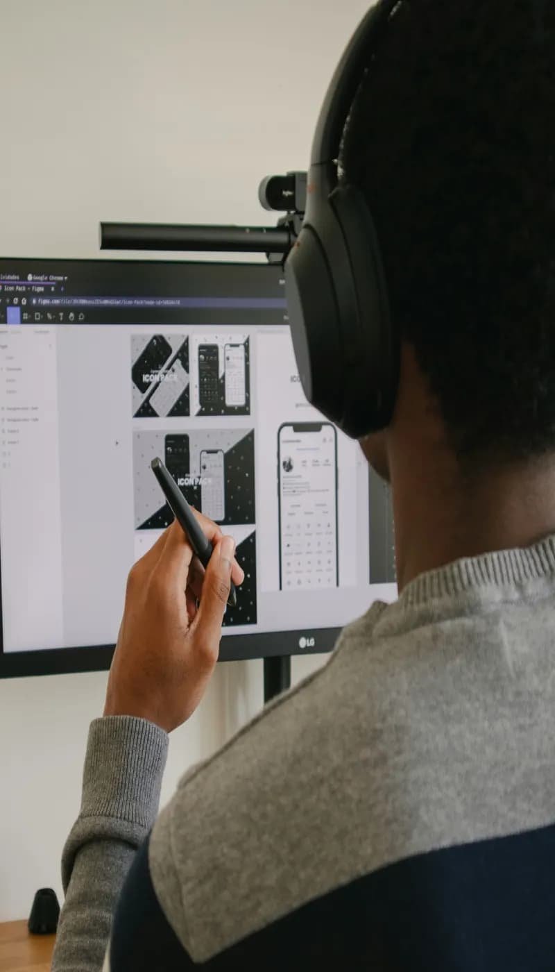 Maquette de site e-commerce responsive sur desktop, tablette et mobile